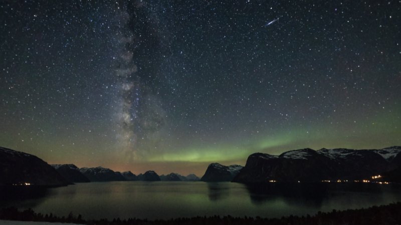 stjernespeiding, Norge, reisemål, nattehimmel, astronomi, naturskjønnhet
